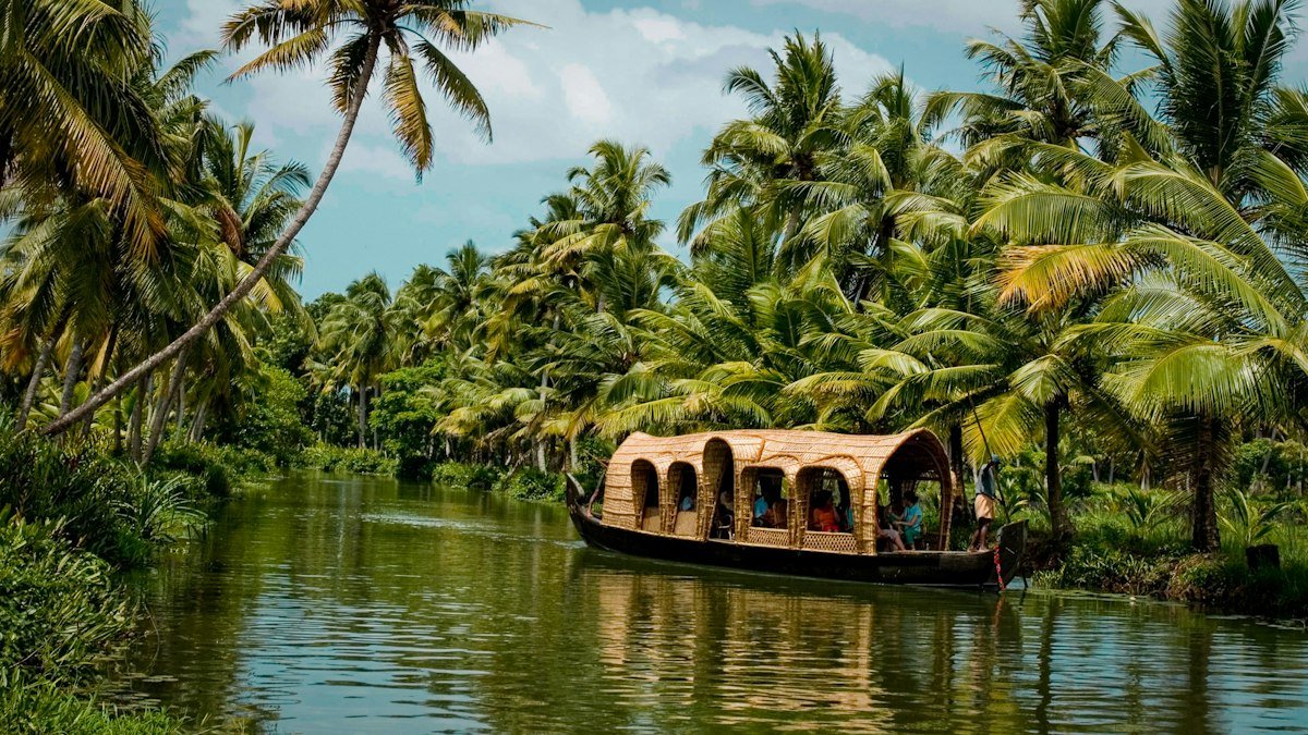 Complete Grand Kerala Odyssey - Alleppey Houseboat